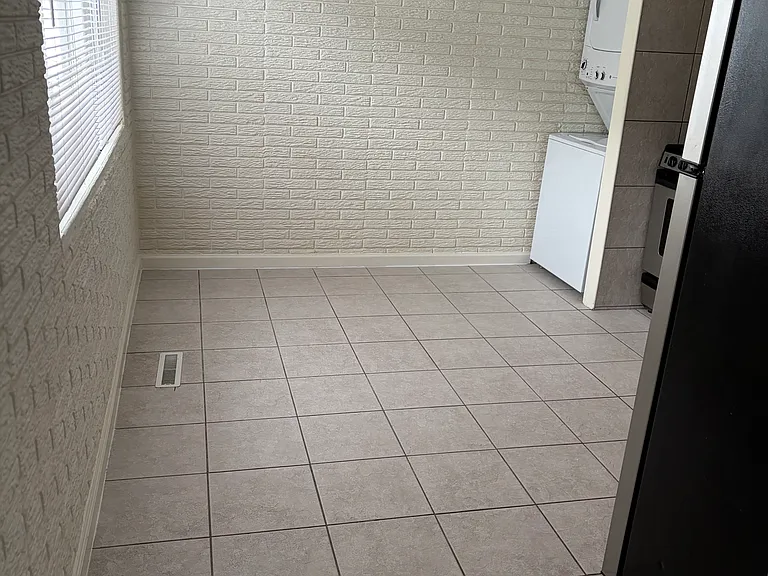 1316 Argo Ln #1 — Photo 4