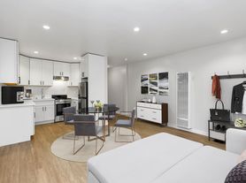 200 Arguello, 1 Studio 1 Bedroom Apartment