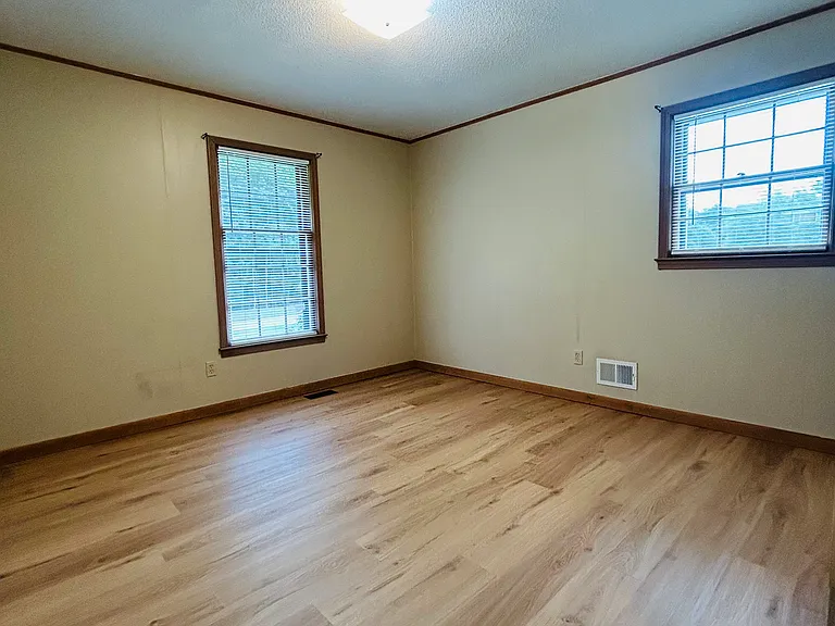 1715 Leeway St #1715 — Photo 6