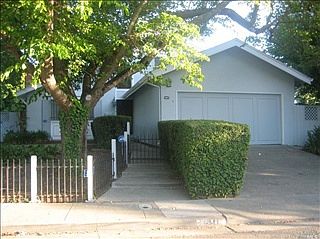 2nd image of 1911 Alice Dr