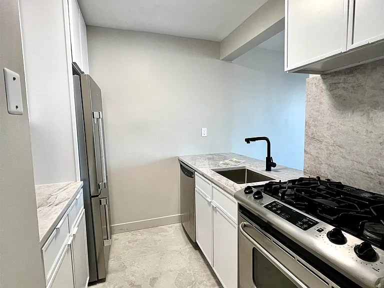 500 Central Ave #1004 — Photo 10