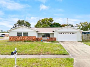 905 Lisa Dr, Titusville, FL 32780