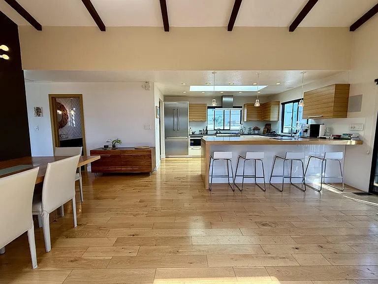 4221 Hill St — Photo 7
