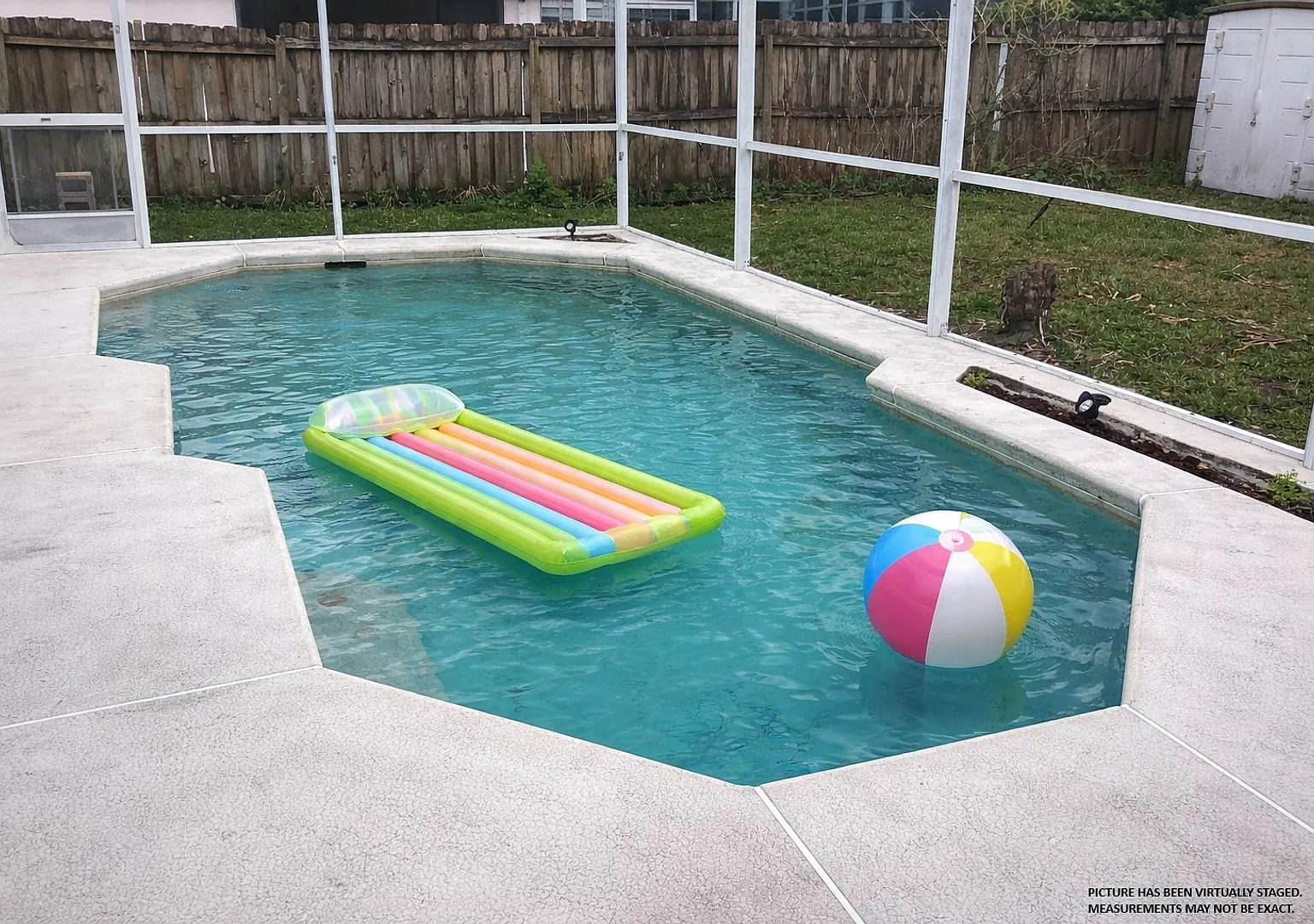 3/2 Pool Home — Photo 3