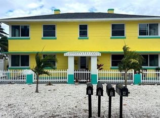 8301 W Gulf Blvd, Treasure Island, FL 33706