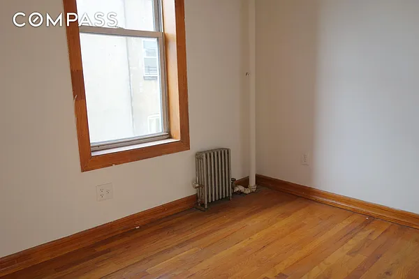 Rented by Compass | media 12