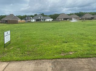 152 Woods Edge Dr, Alexandria, LA 71303