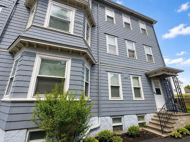 212 Brightman St #3 — Photo 10