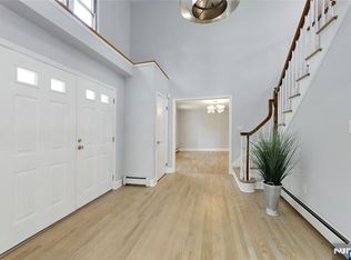 25 Fairview Ave, Closter, NJ 07624