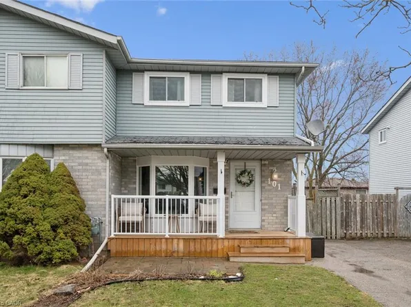 101 Connelly Dr, Kitchener, ON N2N 2T9