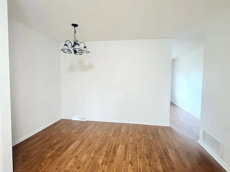 11622 S Williamsburg Dr — Photo 4