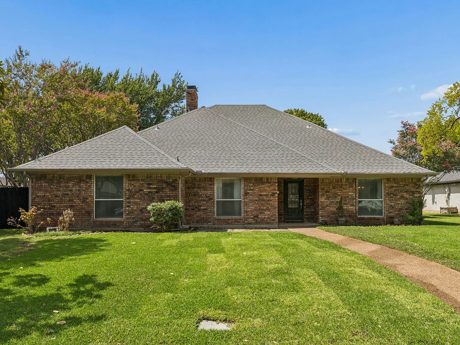 5 bed, 2912 sqft, $3,975 — Photo 1