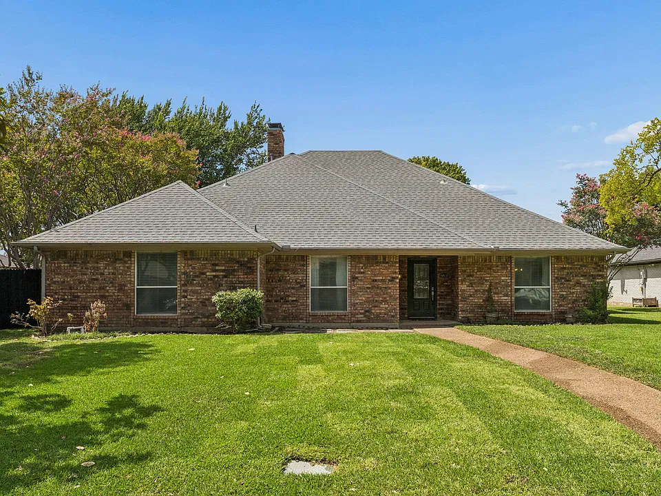 6611 Elvedon Dr