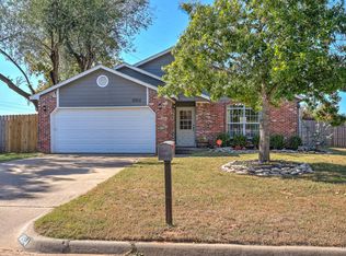 8914 E 135th St, Bixby, OK 74008