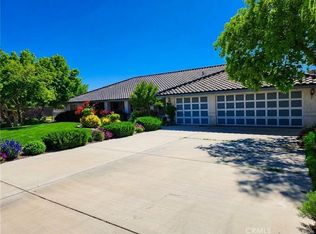 19345 Oneida Rd, Apple Valley, CA 92307