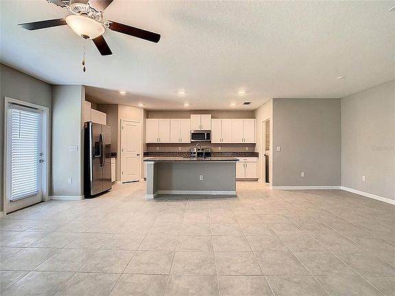 3rd image of 7022 King Creek Dr