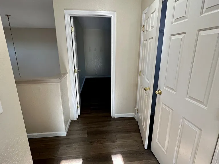 2635 Parkwood Village Ln — Photo 18