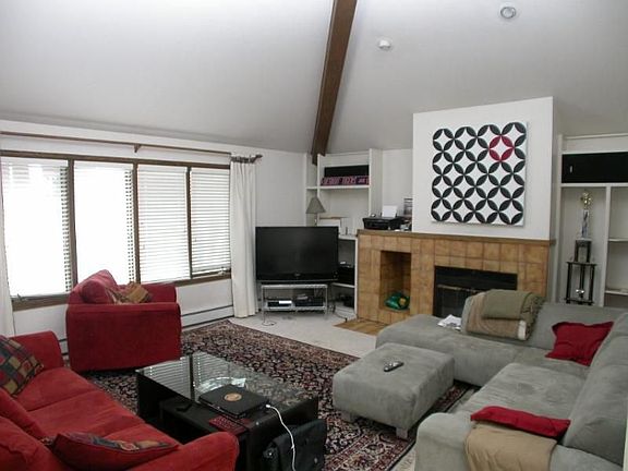 2nd image of 300 N Madison St #3
