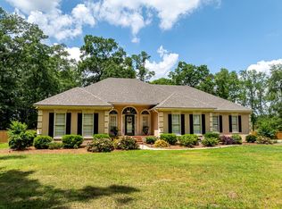 69 Edgewater Dr, Tifton, GA 31793