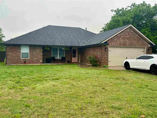 509 G St, Elgin, OK 73538
