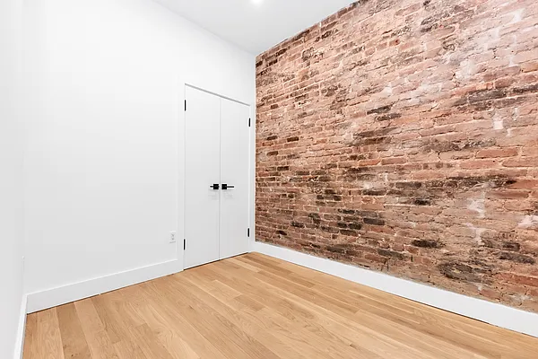 Rented by REAL New York | media 7