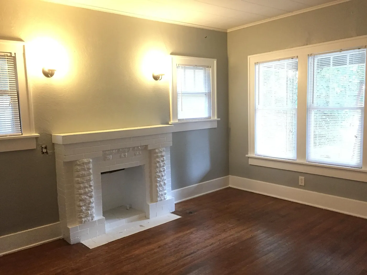 3 bed, 1274 sqft, $1,680 — Photo 2