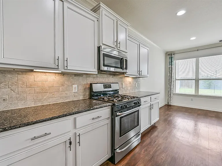 4511 Apple Point Ln — Photo 15