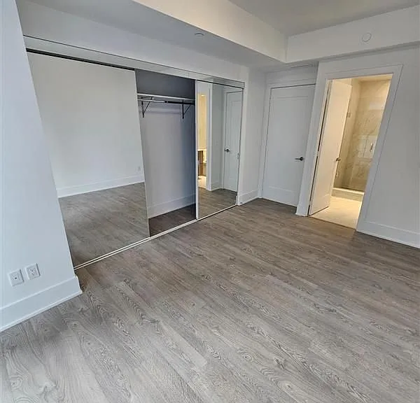 470 Front St W #1312 — Photo 3