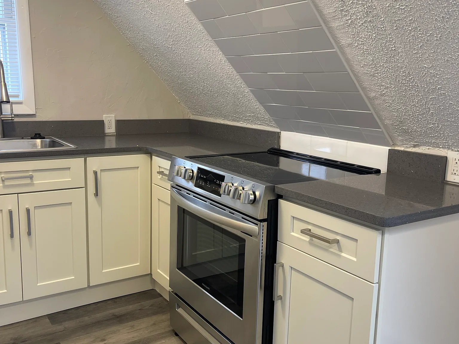 1 bed, $1,900 — Photo 2