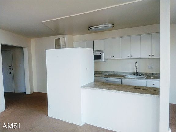 5th image of 1200 Gough St Unit 4D