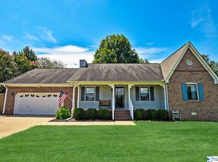 576 Charity Ln, Hazel Green, AL 35750