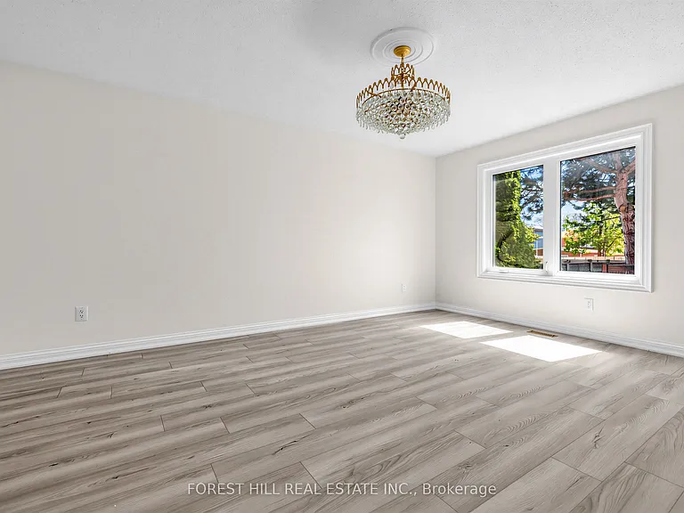 477 Cummer Ave — Photo 9