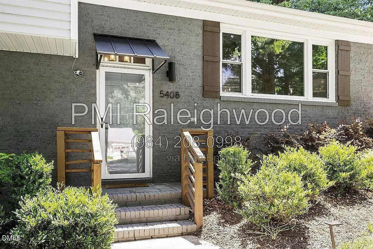 3 bed, 2.5 bath, 2051 sqft, $3,295 — Photo 2