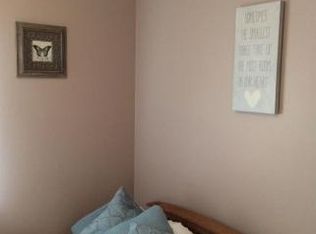 100 Woodbury Dr, Johnson City, TN 37615