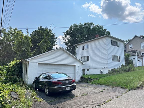 4th image of 142 Washington St
