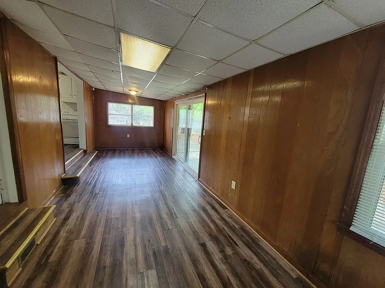 2826 Thomas Ln — Photo 18