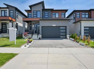 92 Moon Cres, Cambridge, ON N1S0C4