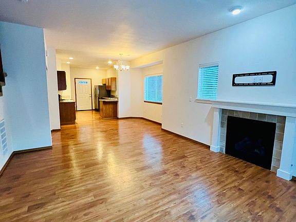 3rd image of 14009 87th Ave NW