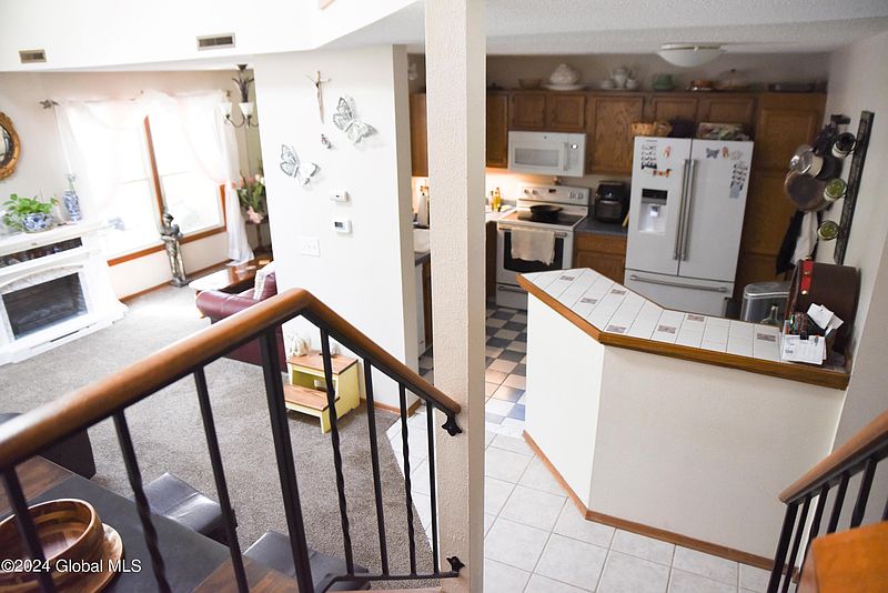 3rd image of 87 Stoney Creek Drive