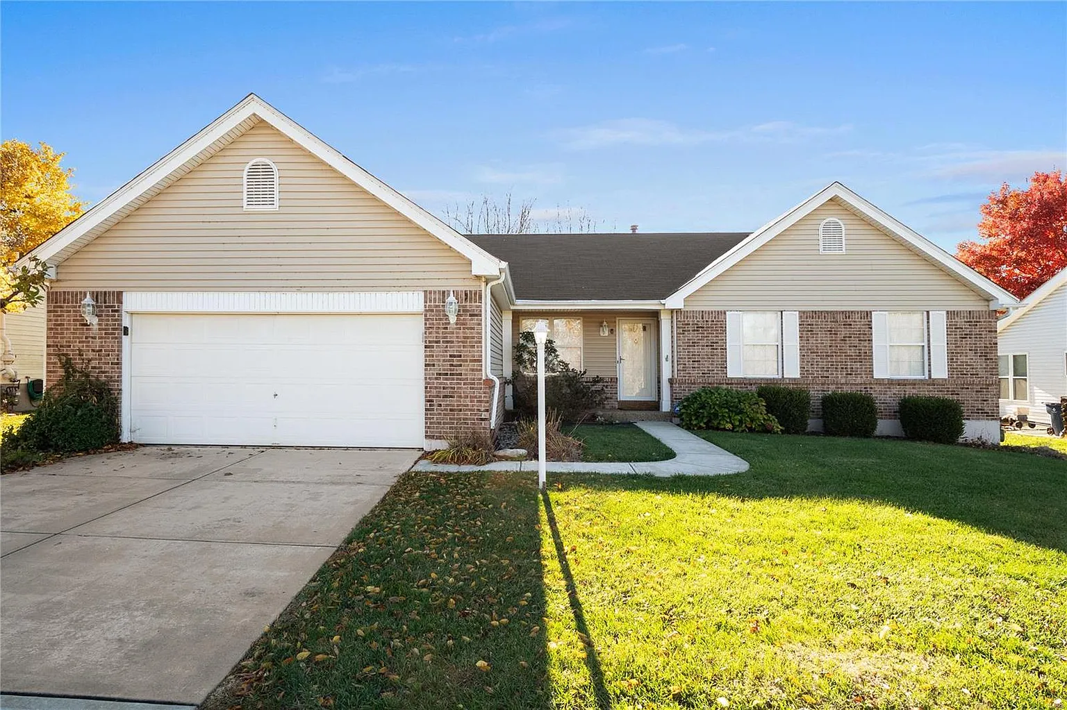 15425 White Oak Trail Dr photo 1