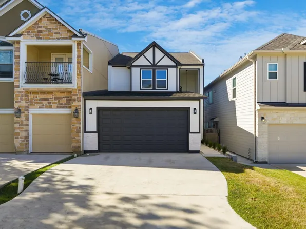 111 Capetown Way, Montgomery, TX 77356