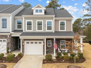 569 Barneswyck Dr, Fuquay Varina, NC 27526