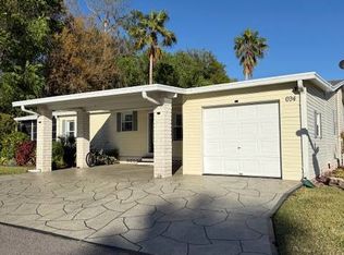 694 Seawane Cir, Auburndale, FL 33823