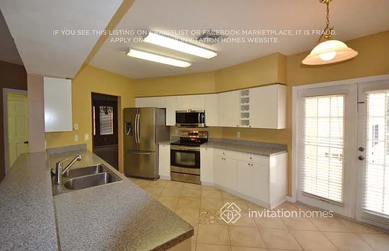 912 Wicketrun Dr Brandon, FL 33510 — Photo 4