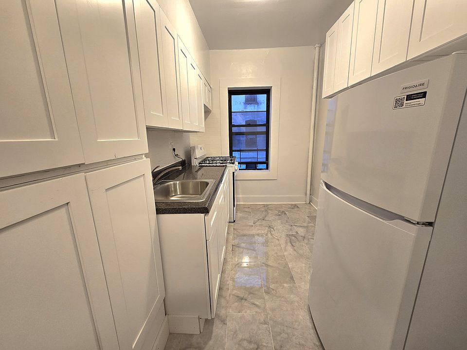 1st image of 2530 Ocean Ave #D3