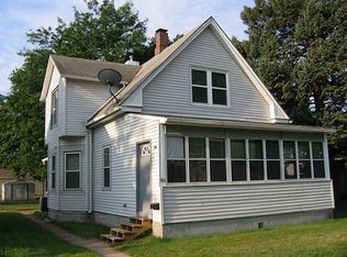 811 5th Ave SW, Cedar Rapids, IA 52404