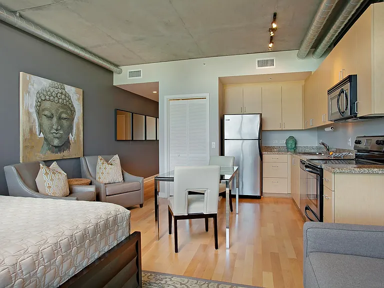 1080 Park Blvd #809 — Photo 8