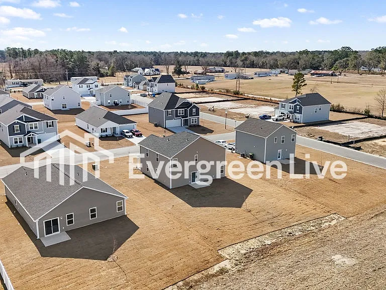 1005 Kinness Dr — Photo 40