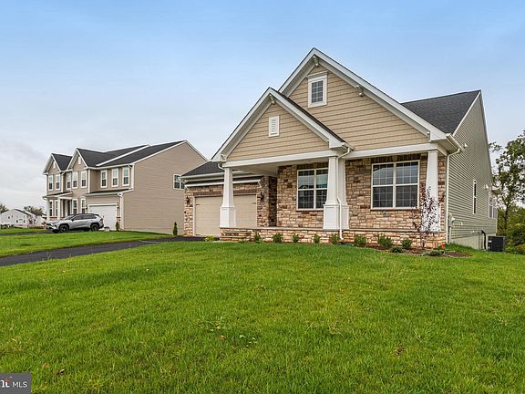 2nd image of 1723 Legacy Ln Lot 381
