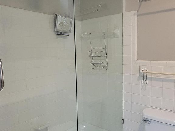 4th image of 21520 Kelly Rd #106